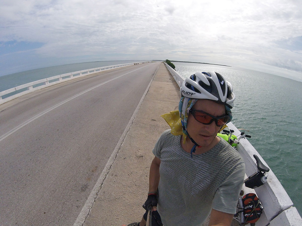 Rodando por el Pedraplen a los resorts “All-Inclusive” de Cayo Ensenachos